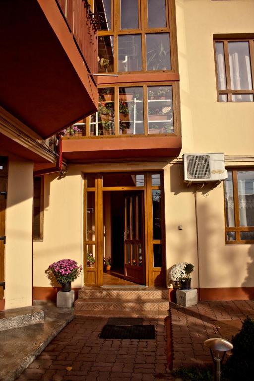 Pensiunea Vlad Home Timişoara Exterior foto